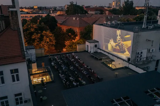 Cinema pe terasă